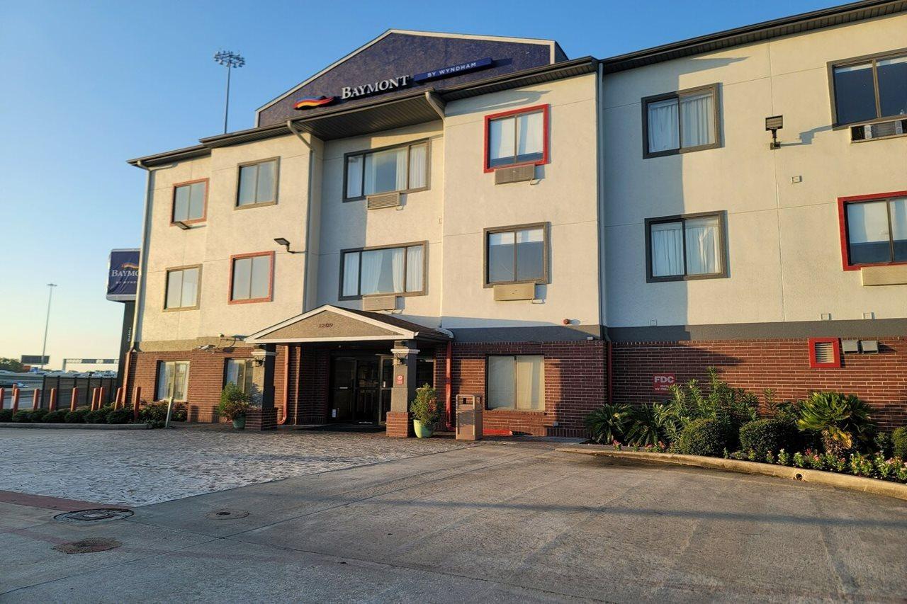 Baymont By Wyndham Houston Brookhollow Εξωτερικό φωτογραφία
