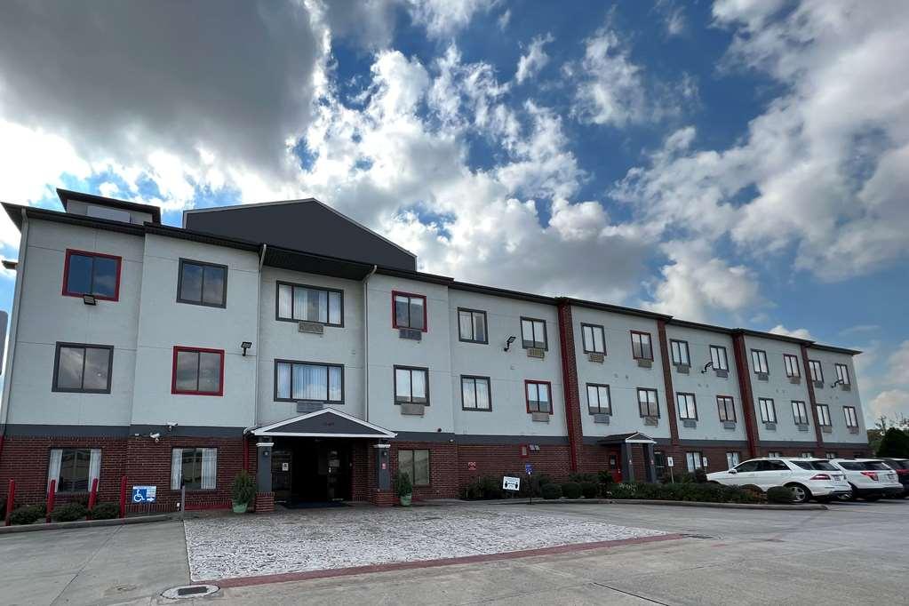 Baymont By Wyndham Houston Brookhollow Εξωτερικό φωτογραφία